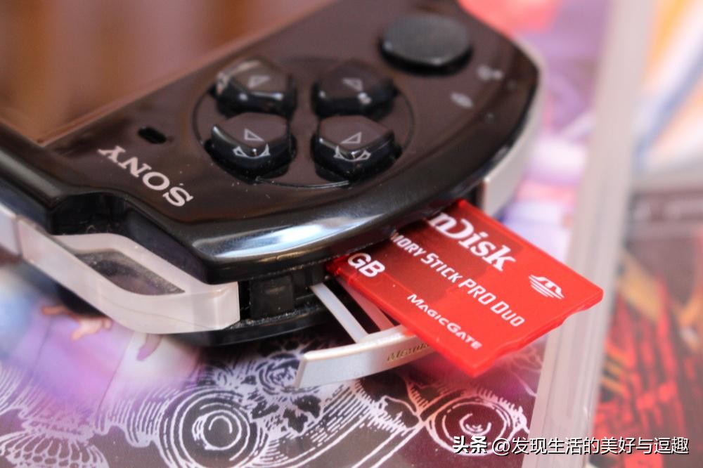 当年我是多么想拥有一台PSP手机