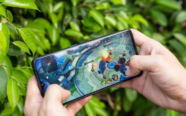 手机屏幕也有优劣之分？2K+120Hz或成今年旗舰标配