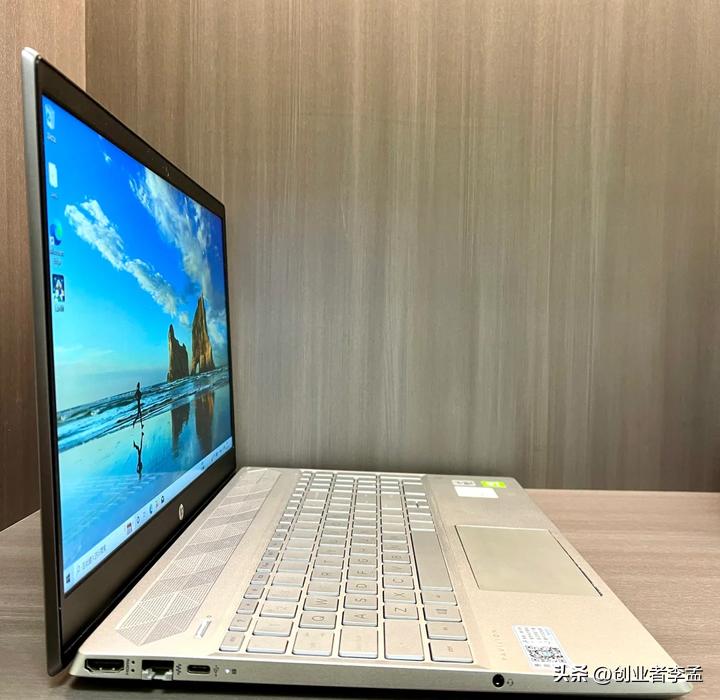 学电气自动化大一生,想买一台电脑,游戏本合适移动工作站合适?