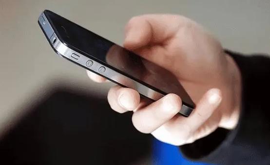 手机上方的“HD”是什么业务？会乱扣费吗，怎么关闭