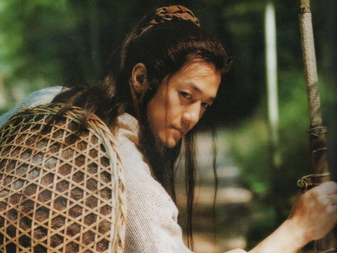 看懂《笑傲江湖》的“险恶”,才知道令狐冲的含金量有多高