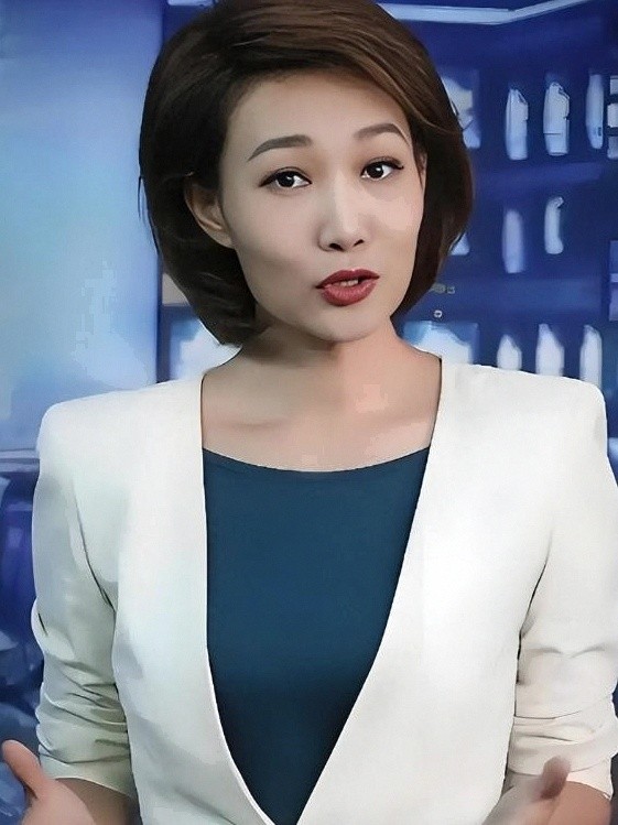 隐婚育子？移民海外？央视主持李梓萌近况曝光，传闻终于真相大白