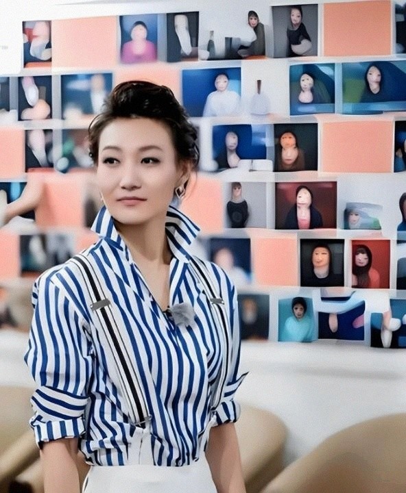 隐婚育子？移民海外？央视主持李梓萌近况曝光，传闻终于真相大白