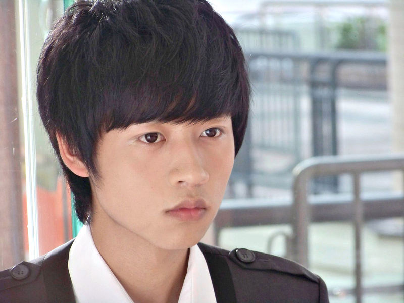 成名不膨胀，数十年如一日宠素人老婆，专一且痴情的魏晨太难得