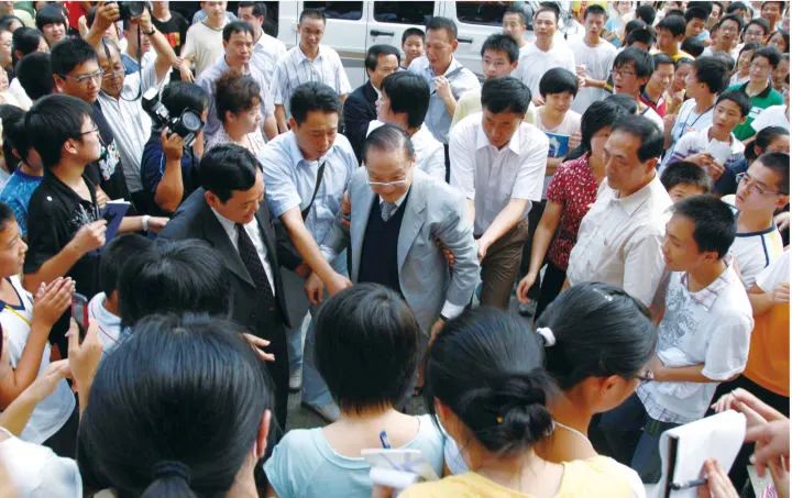 金庸百年不衰,与这三地大有干系