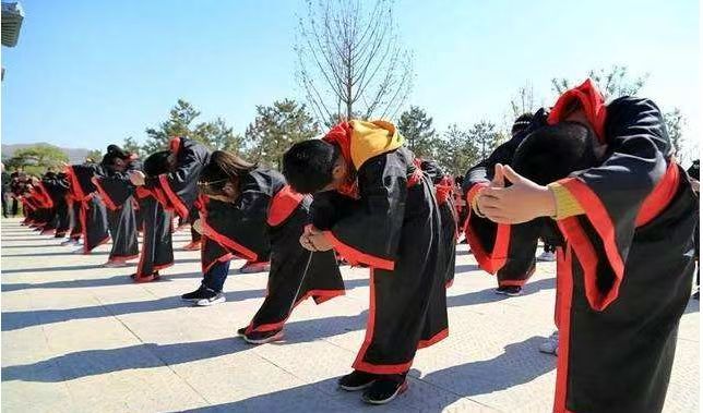 圣域遗风开教泽 百年庠序铸师魂 ——与你“铜·行”文化艺术研学之走进曲阜