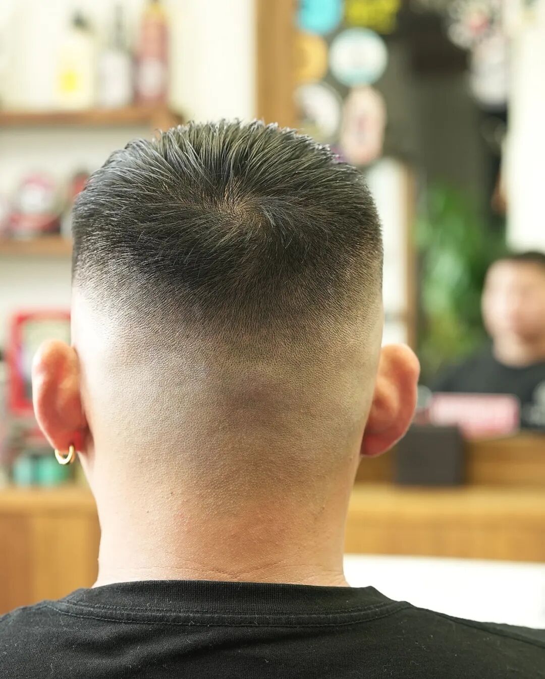 告别千篇一律!这些男士发型让你脱颖而出