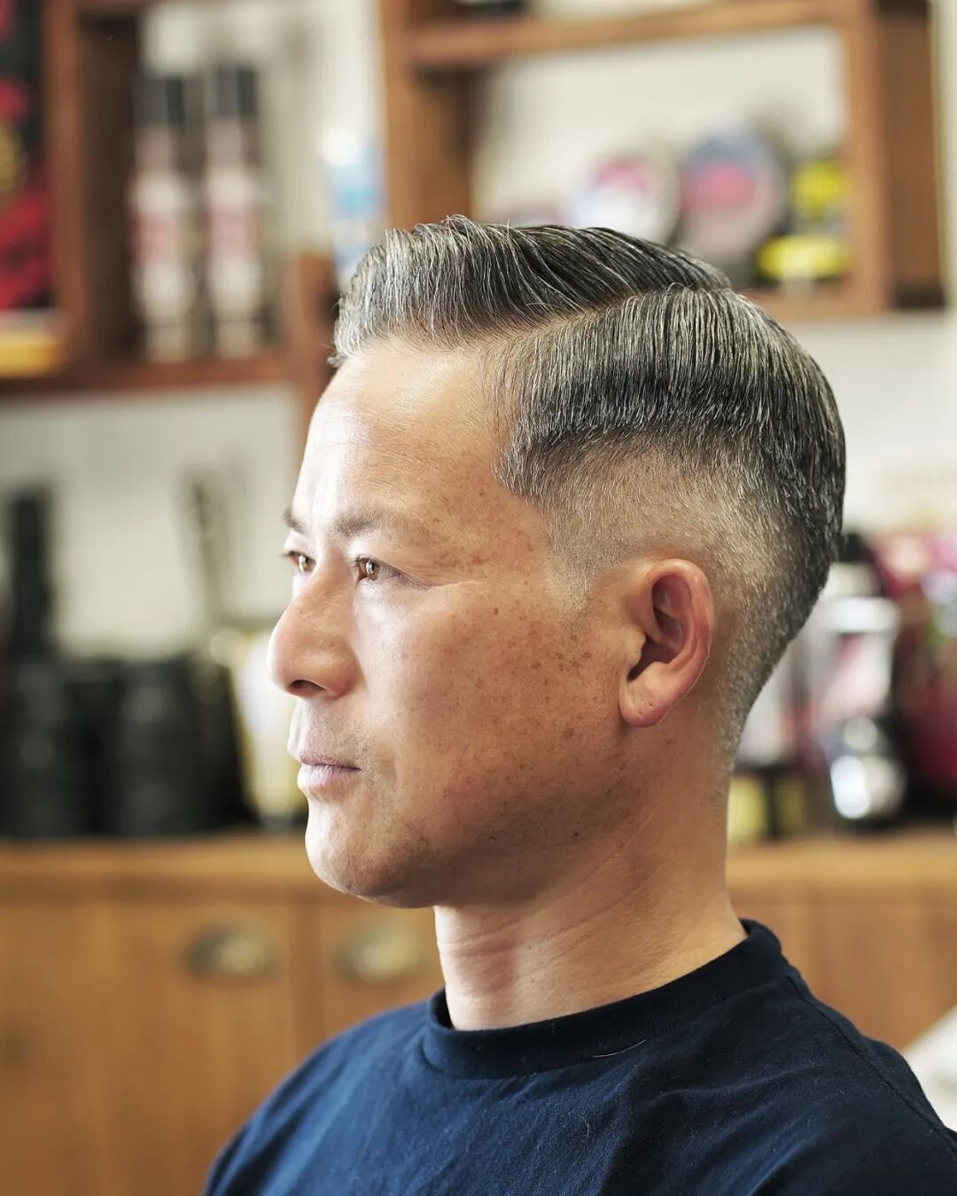 告别千篇一律!这些男士发型让你脱颖而出