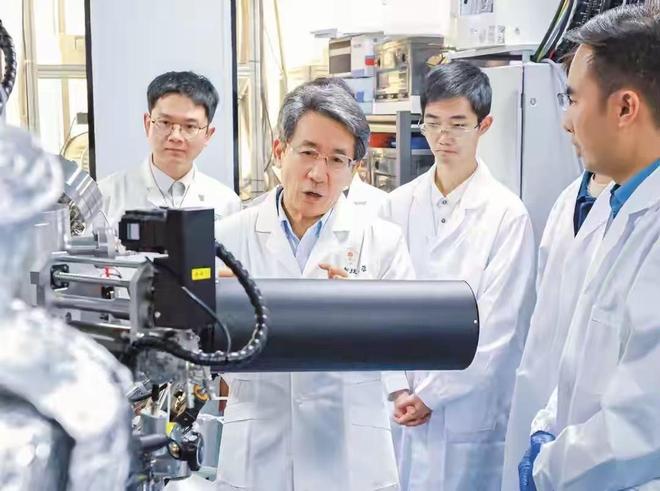 中国硬气出手,打响反击第一枪!拒付天价版面费,撕开西方遮羞布