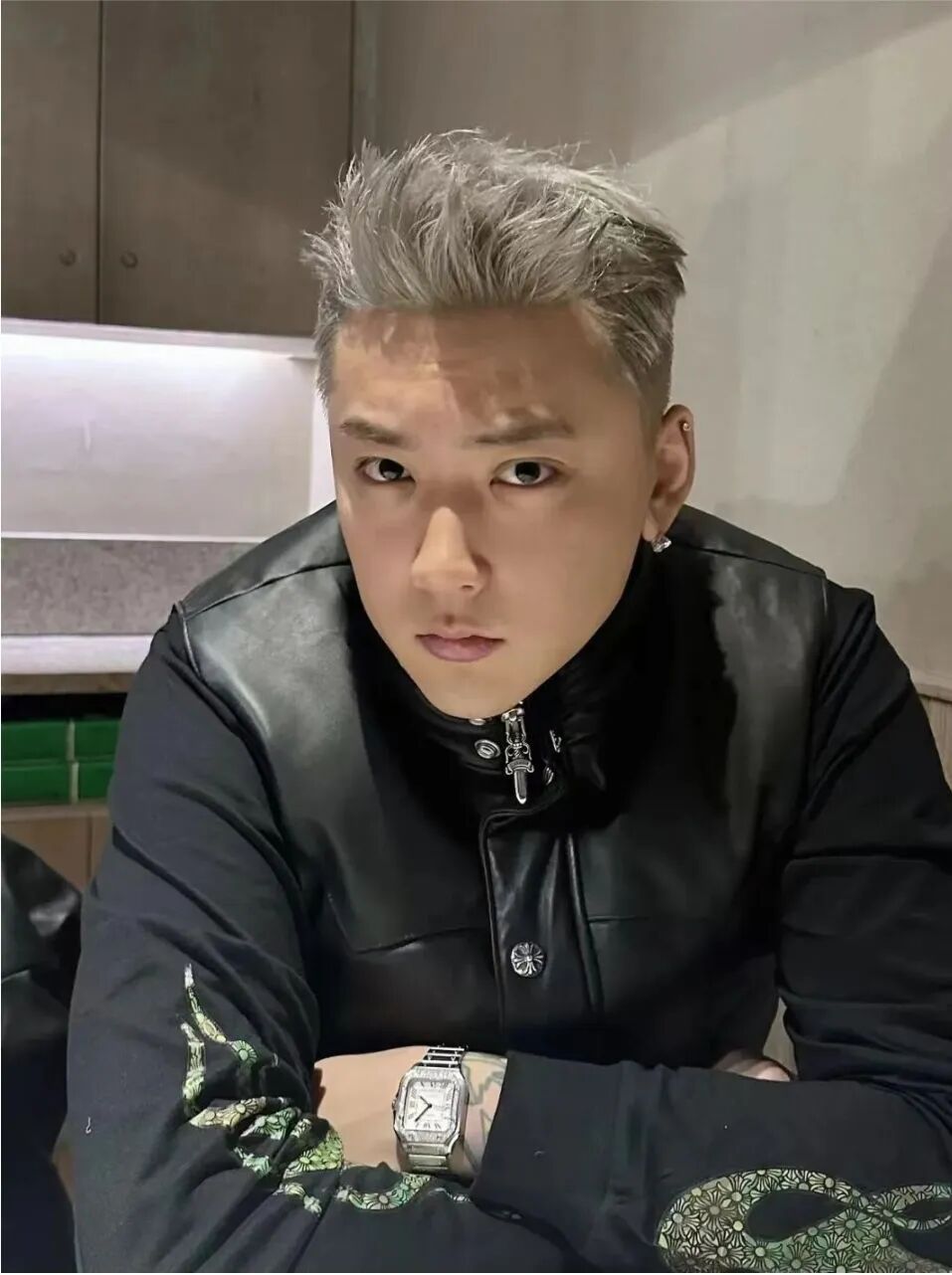 男士发型别乱剪,要剪就选这14款,很有型帅气