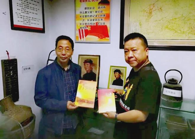 纪念抗战胜利80周年｜艺术家彭长征捐赠作品传播红色文化