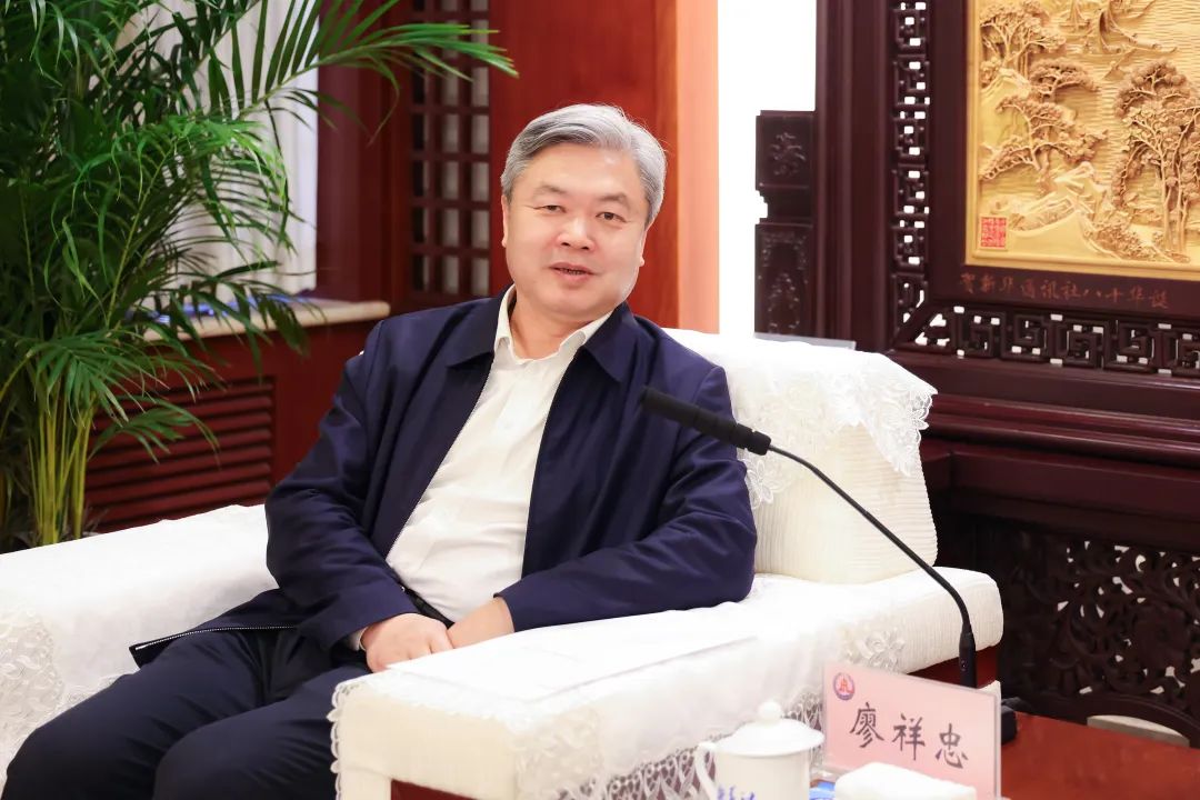 赓续血脉 共向未来丨新华社与中国传媒大学签署战略合作协议