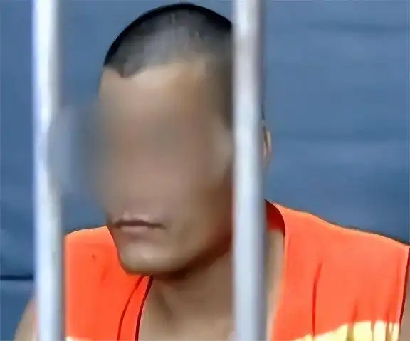 多年前山东男孩被工友开玩笑，用高压泵往体内充气，五脏严重损坏