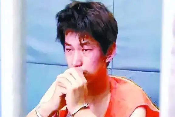 多年前山东男孩被工友开玩笑，用高压泵往体内充气，五脏严重损坏