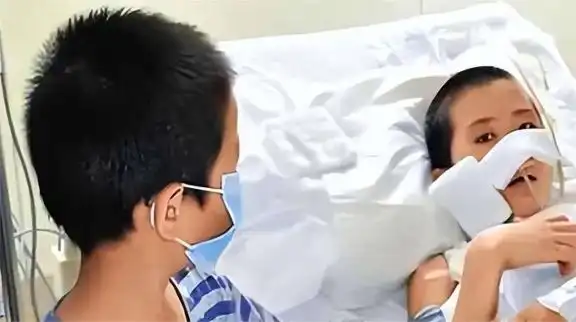 多年前山东男孩被工友开玩笑，用高压泵往体内充气，五脏严重损坏