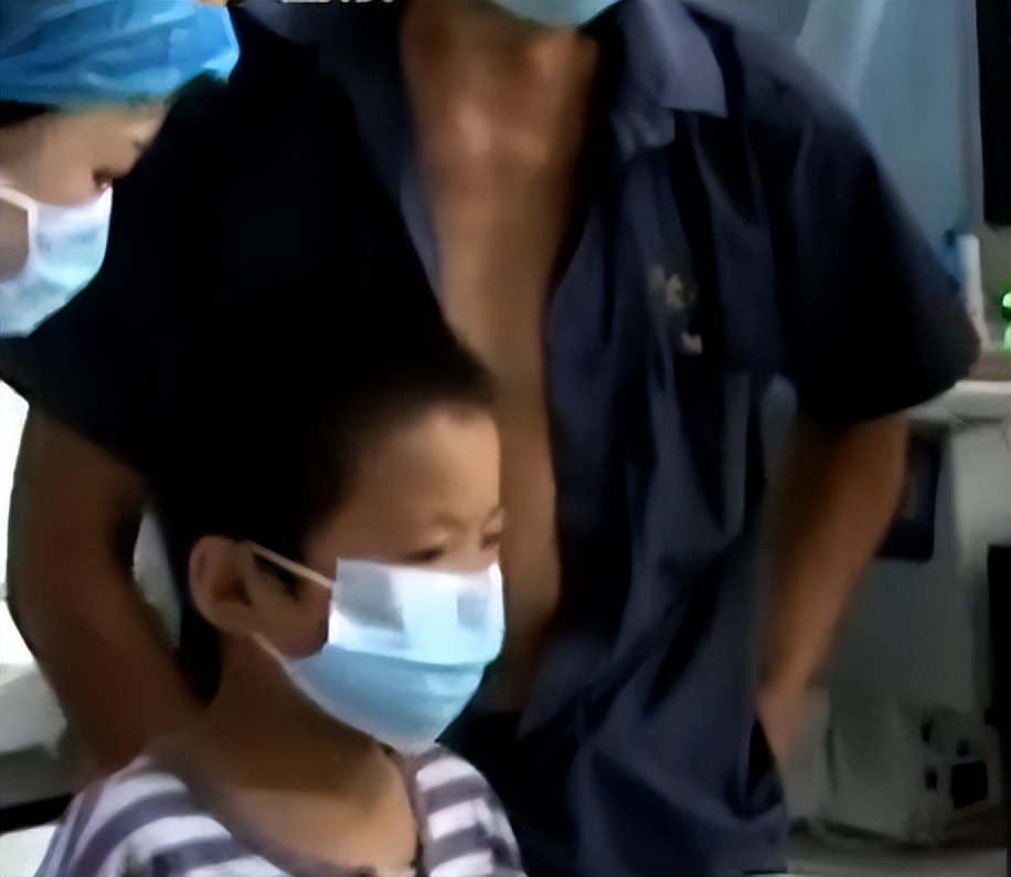 回顾：13岁男孩体内被充气，五脏严重损坏，施暴者2013年被判刑