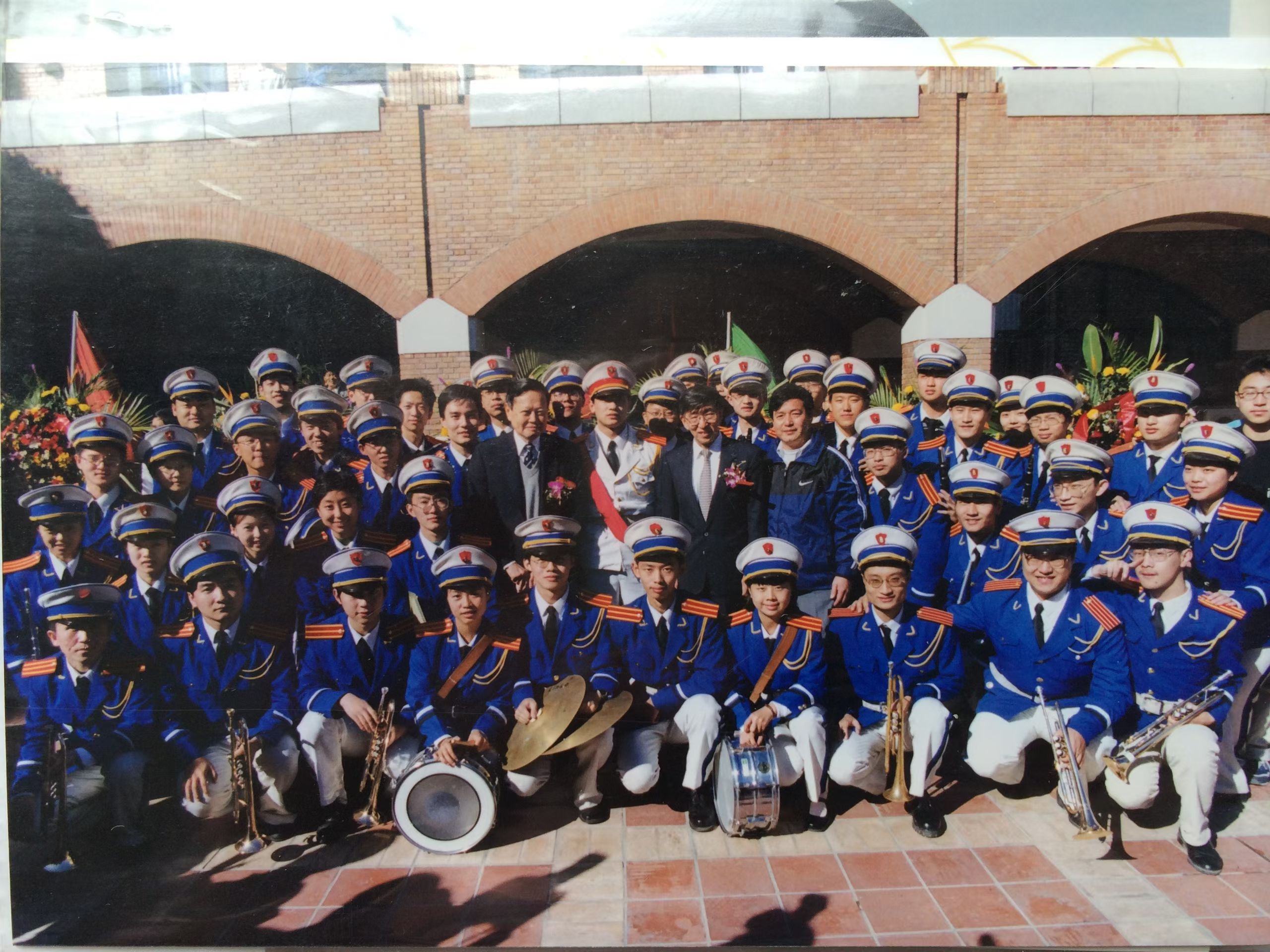 在清华园，送别杨振宁