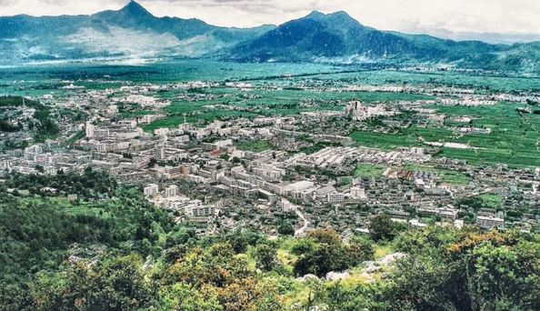 他是建国以来潜逃级别最高的贪官：至今还未落网，逃跑方式成了谜