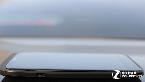 最强拍照四核机中国化 行货HTC One X评测