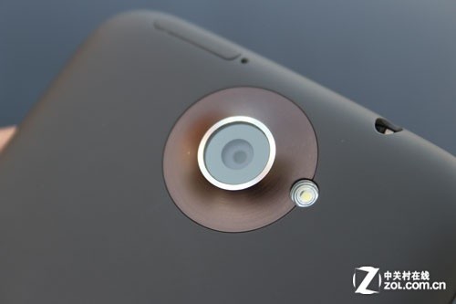最强拍照四核机中国化 行货HTC One X评测