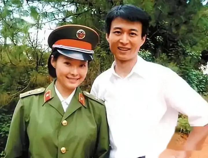 徐威：与袁立同居12年，但凡她接受1次求婚，我不会转身娶张怡宁