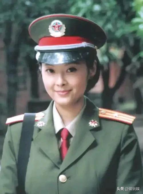 直到看清袁立如今的处境，才明白徐威的“离开”有多精明