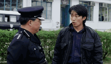 《新逃学威龙》遭翻拍！周星驰三大黄金配角重逢，能超越星爷吗