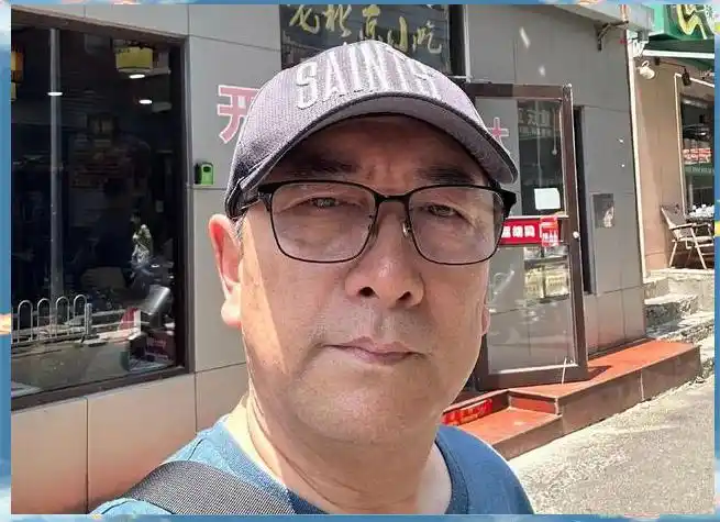 揭秘流言迷雾：战地记者的真实故事与面对流言的方法