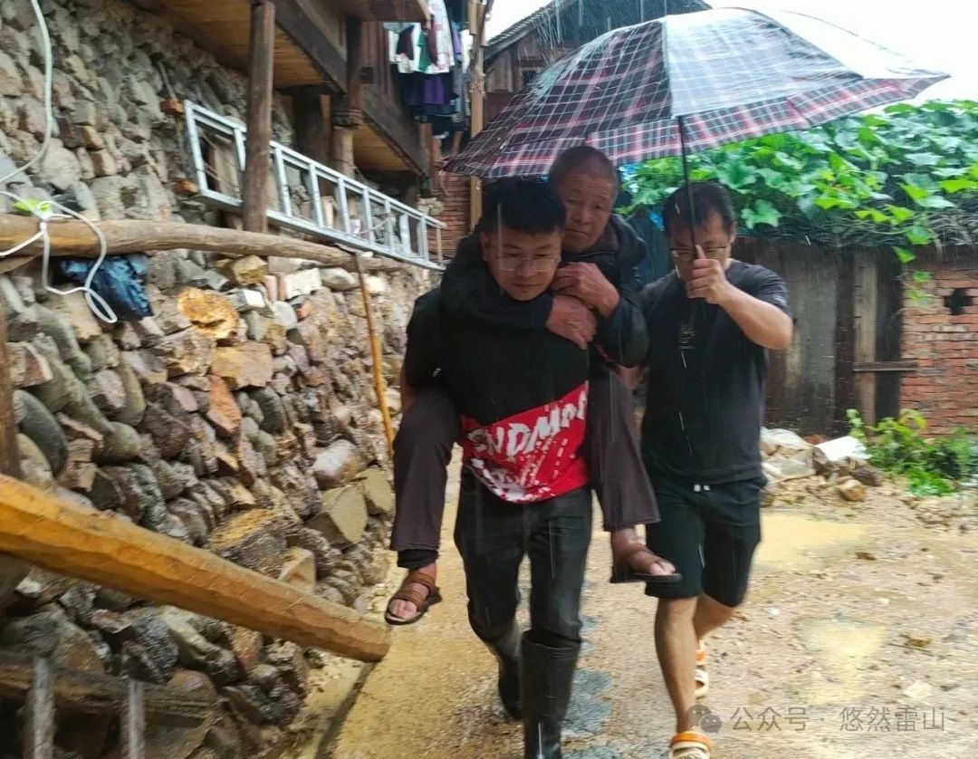 贵州雷山县再遭强降雨 紧急转移群众2432人 预警疏散10000余人