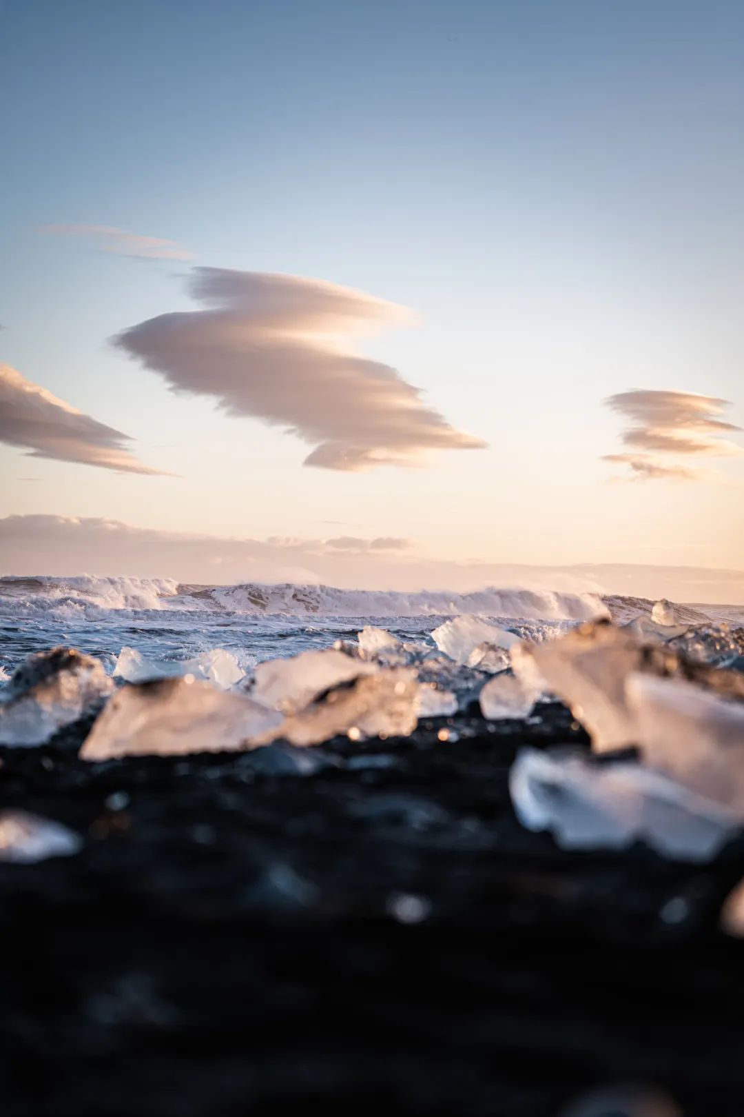 70-200mm F2.8 DG DN OS即将发售!风景入镜里,人在画中游