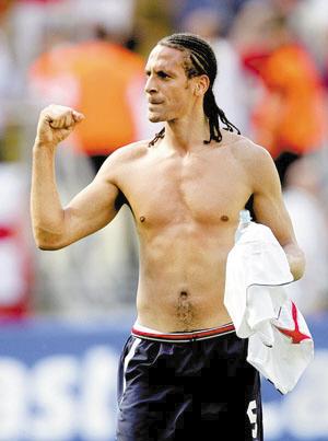 世界杯经典发型：巴乔辫子流行 大罗阿福头搞笑