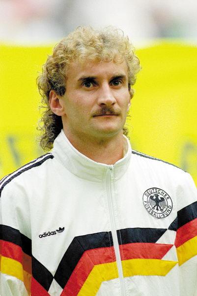 世界杯经典发型：巴乔辫子流行 大罗阿福头搞笑