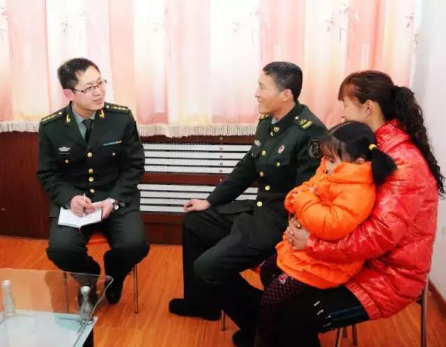 锻造新时代过硬军事记者队伍 为增强传播力提供人才支撑