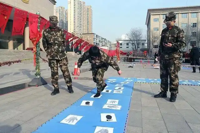 春节军营小游戏，你喜欢哪一款？