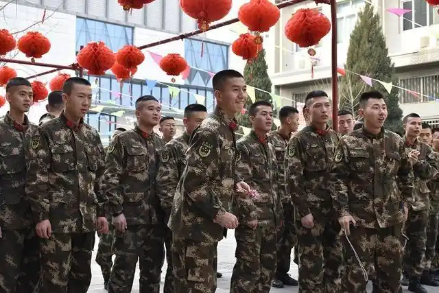 春节军营小游戏，你喜欢哪一款？