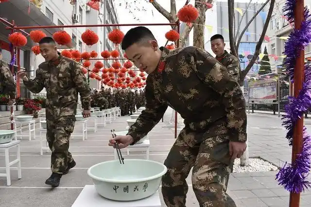 春节军营小游戏，你喜欢哪一款？