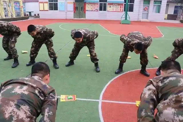 春节军营小游戏，你喜欢哪一款？