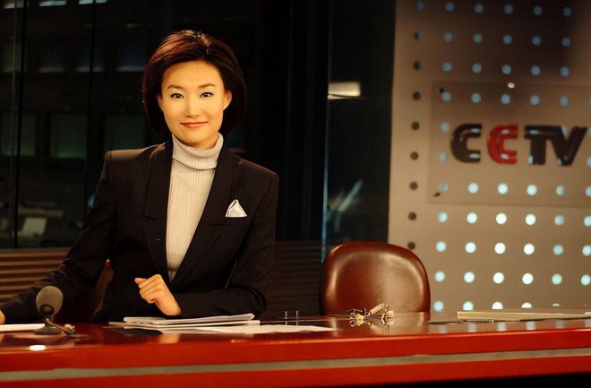 央视主播李梓萌:沈阳走出的央视著名主持人,男友在雾中迷路了