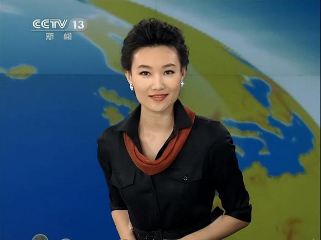 央视主播李梓萌:沈阳走出的央视著名主持人,男友在雾中迷路了