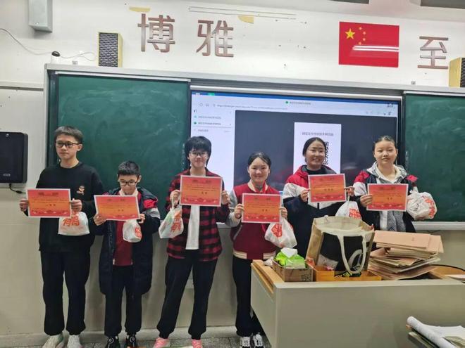 笔锋跃动,镜采青春!银初八年级语文组带你“玩转”新闻实践!