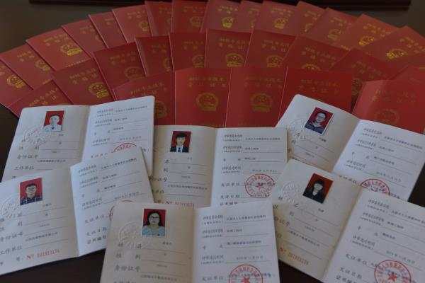 太原38名快递小哥获初级职称 浙江有人获高级职称