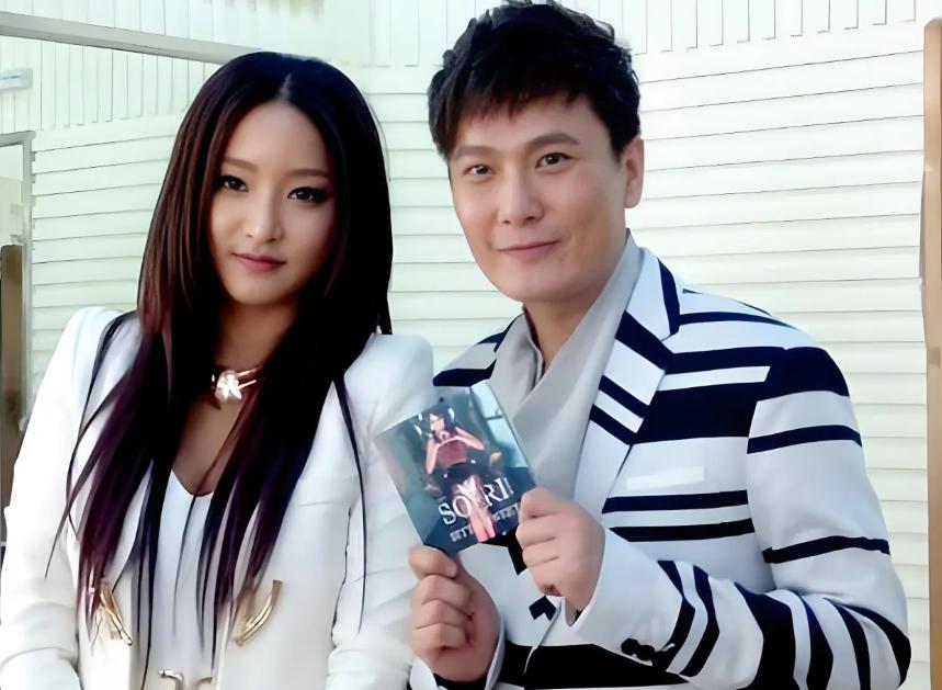 捐款30年，58岁不婚不育，张信哲落到如今这个“待遇”并不意外