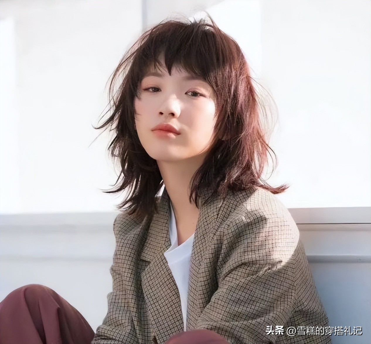 “脸大、脖子短”的女人烫头发,要牢记这3烫3不烫,才洋气好看