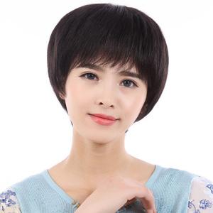 45岁以上的女人，别再留羊毛卷黑长直，这3种发型减龄好打理