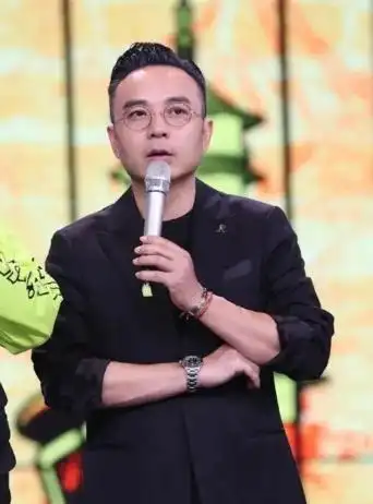 湘超开幕汪涵破圈，杨乐乐与娱乐圈静默