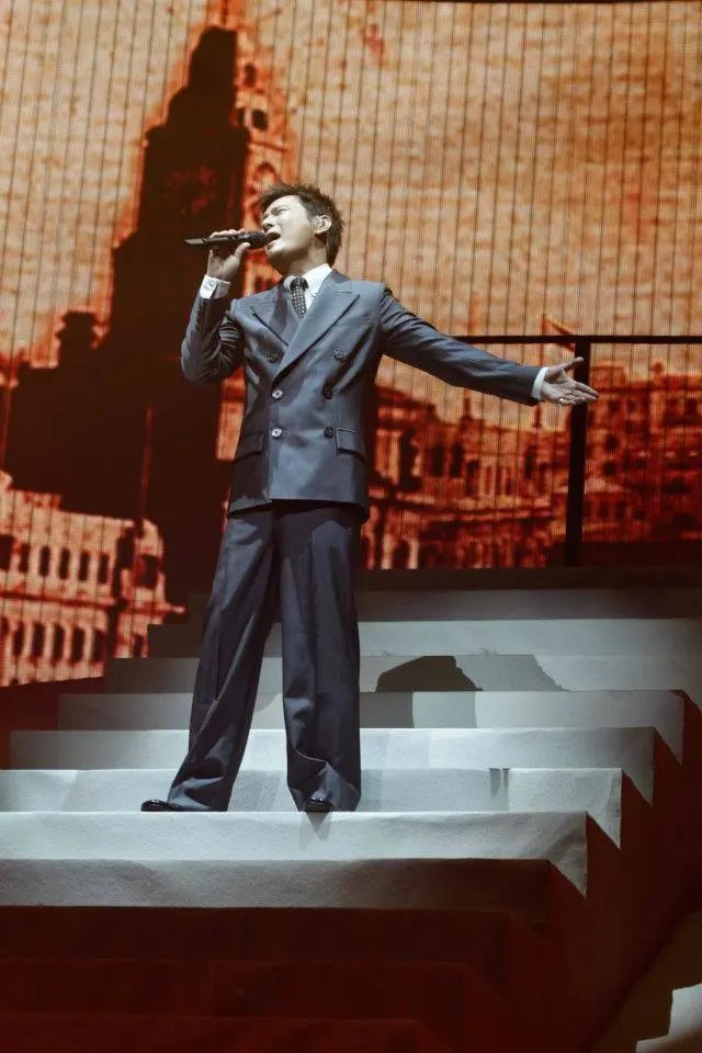 “情歌王子”张信哲，出道36年，0绯闻：看了他的日常生活，才知道他的低调并不简单