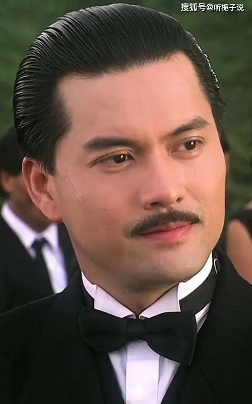 68岁吕良伟赢麻了!与53岁富豪妻子同框更年轻,像28岁精神小伙