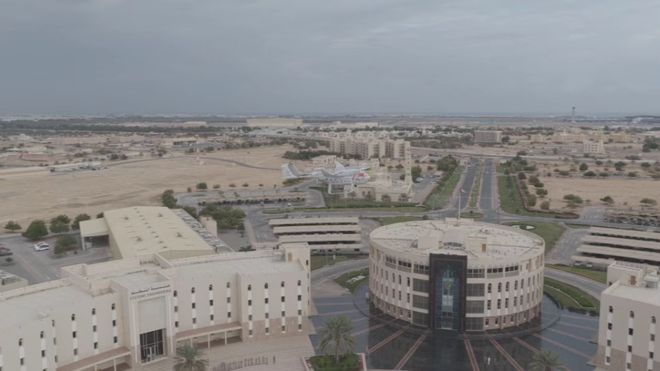 中东首飞 | 天空之桥跨越瀚海山巅——飞鹏大型无人机在中东实现首次物流运输飞行