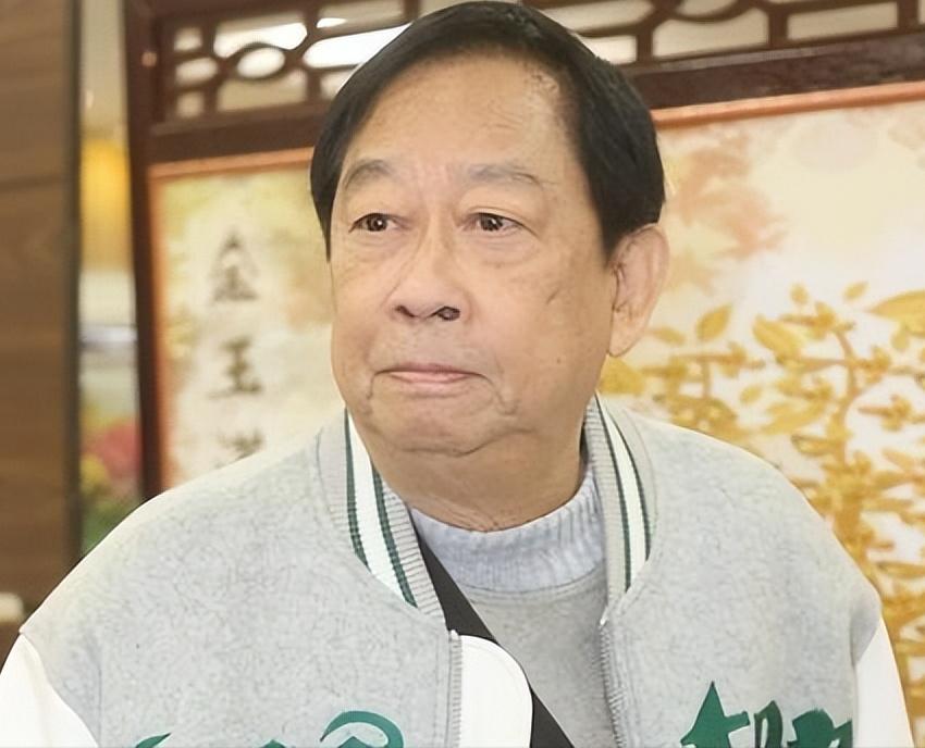 突发!香港知名演员受病魔折磨身体抱恙,因儿子啃老不敢退休