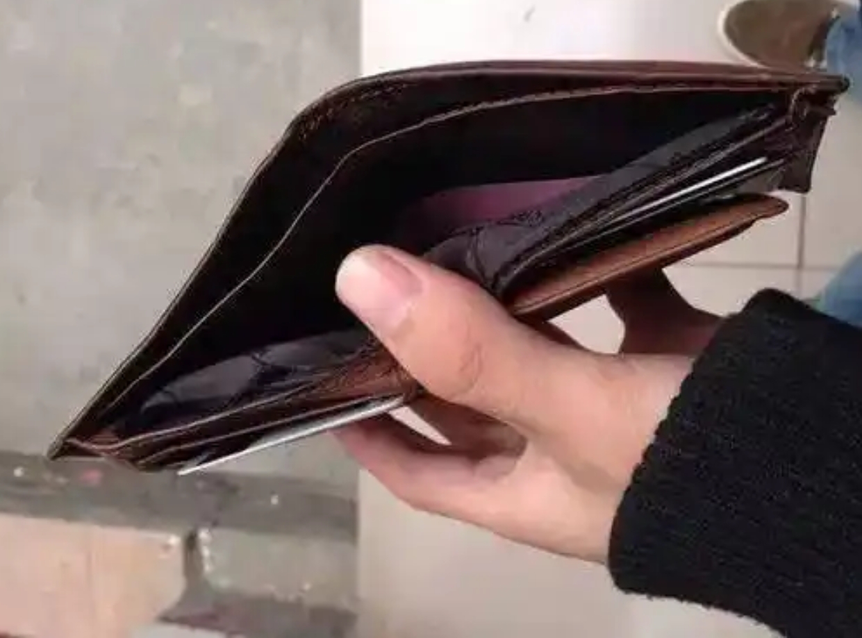 为什么黄色网站能让你免费看？看清真相后，你还敢继续浏览吗？